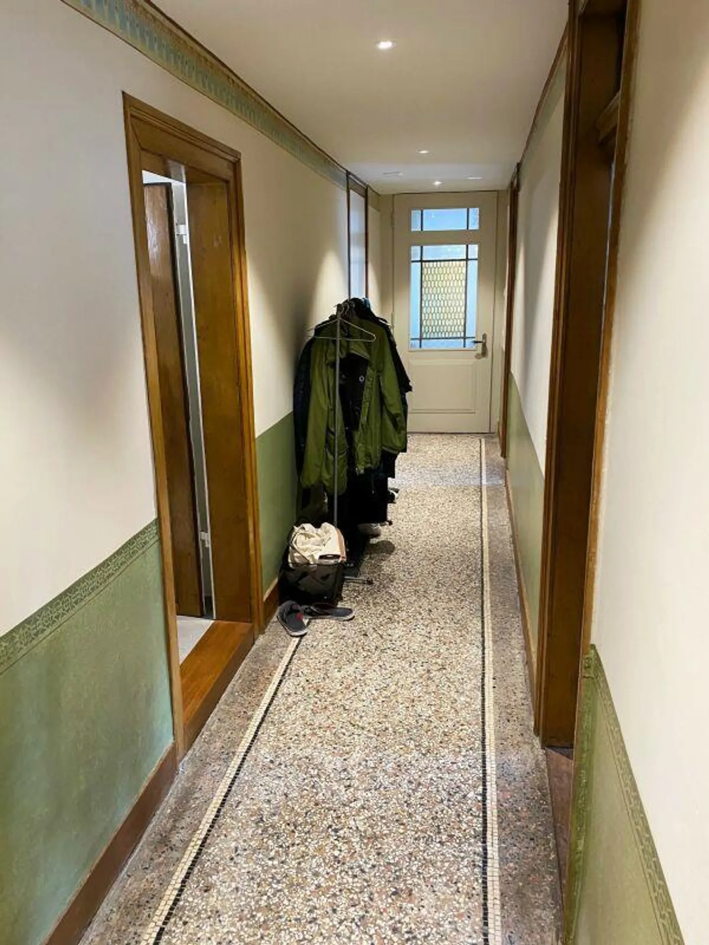Grand appartement lumineux au cœur de la vieille ville - Photo 6 sur 8