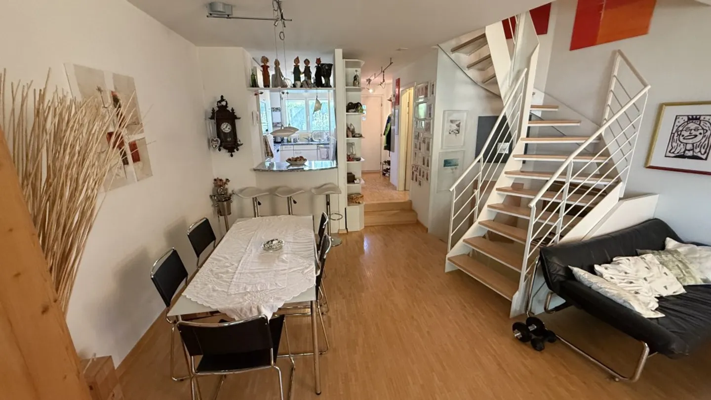 Casa a schiera di 6,5 stanze con giardino idilliaco - Foto 3 di 11