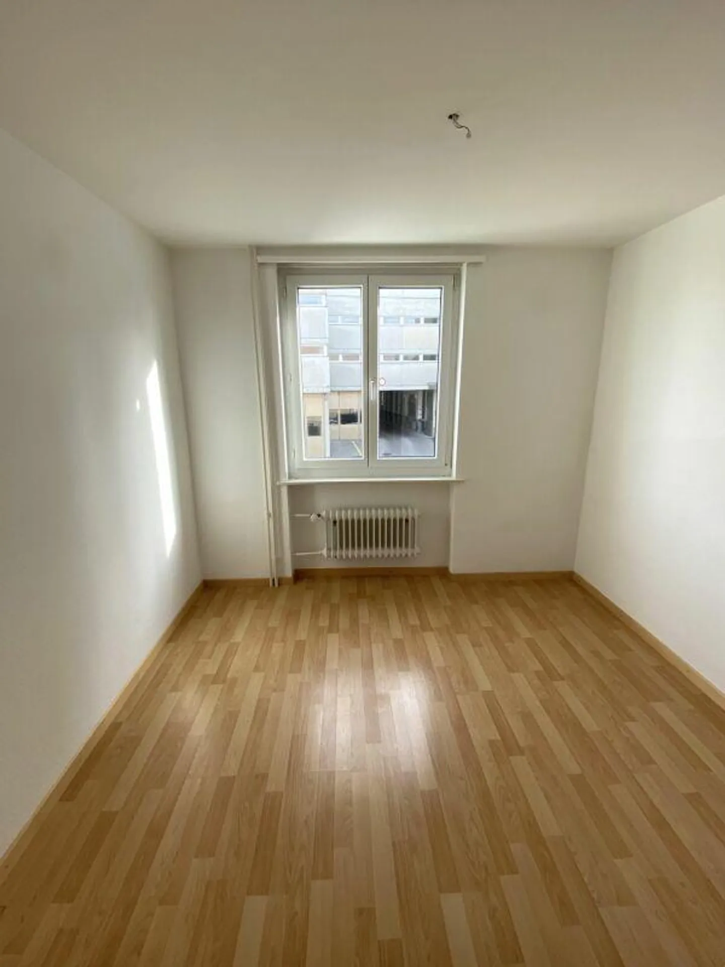 Appartement lumineux avec balcon - Photo 8 sur 9