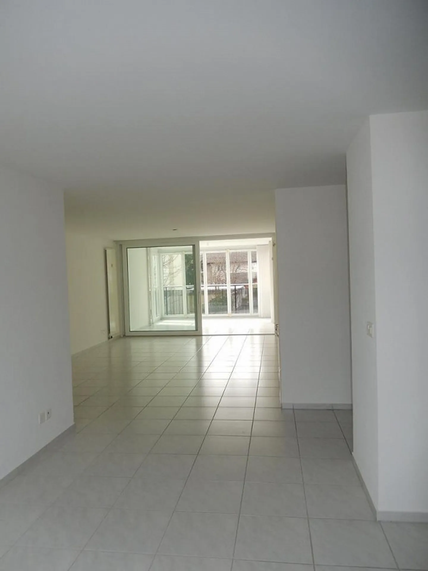 Appartamento familiare nel centro di Pratteln - Foto 3 di 8