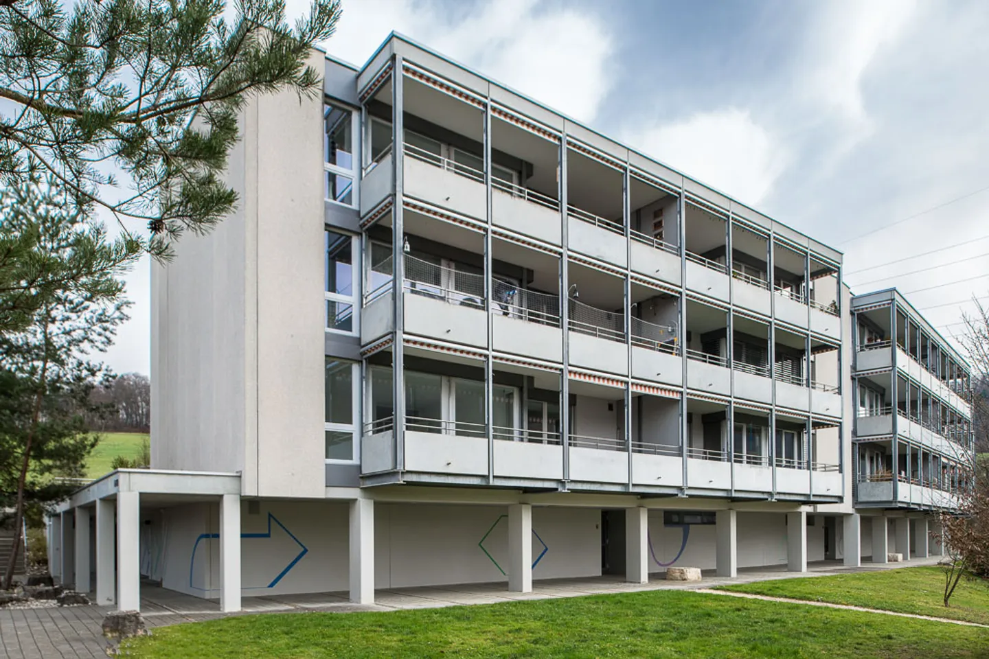 Posto moto coperto - Foto 1 di 1