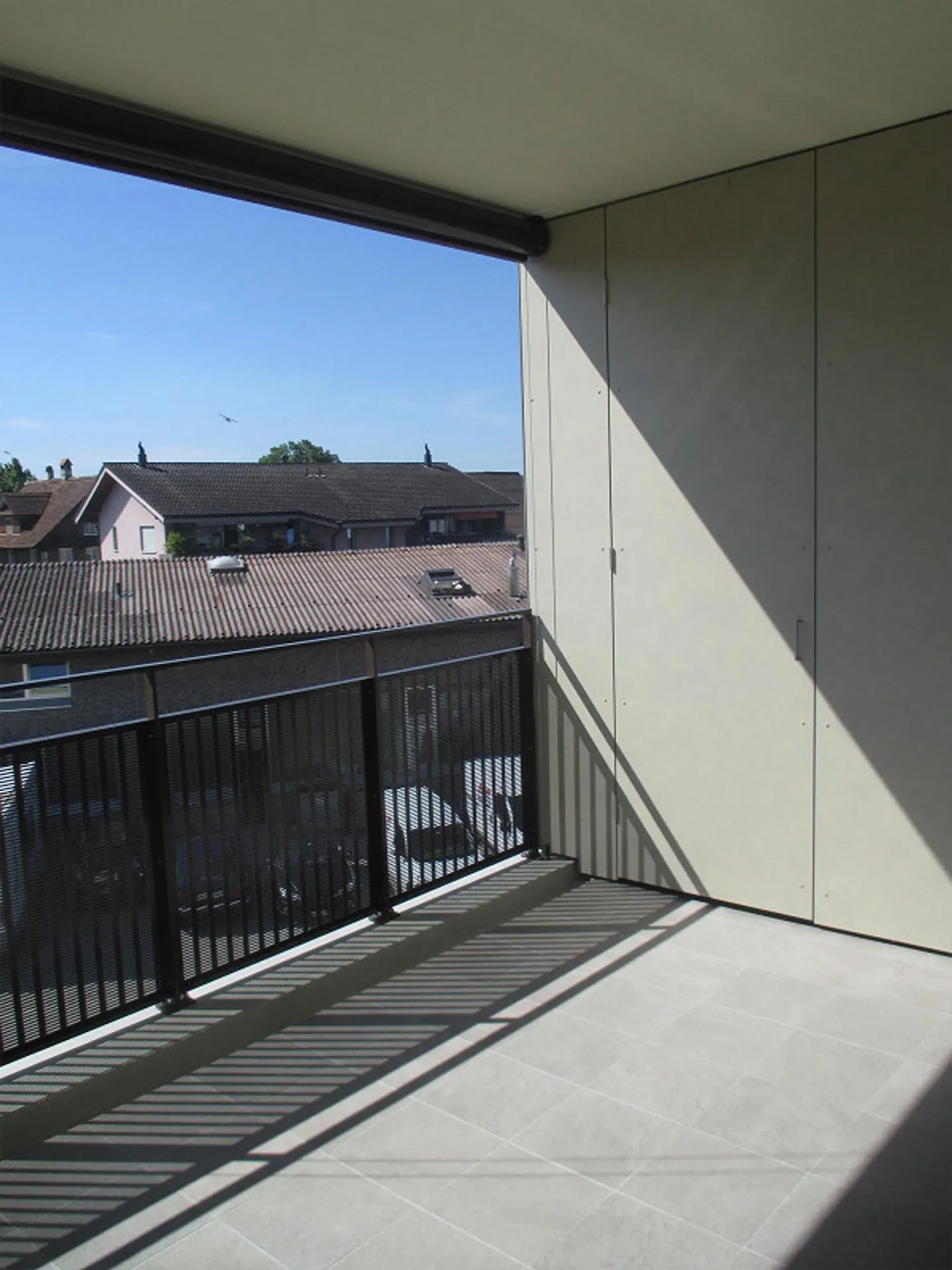 Spacious, modern 3.5-room apartment in Emmen - Photo 2 of 9