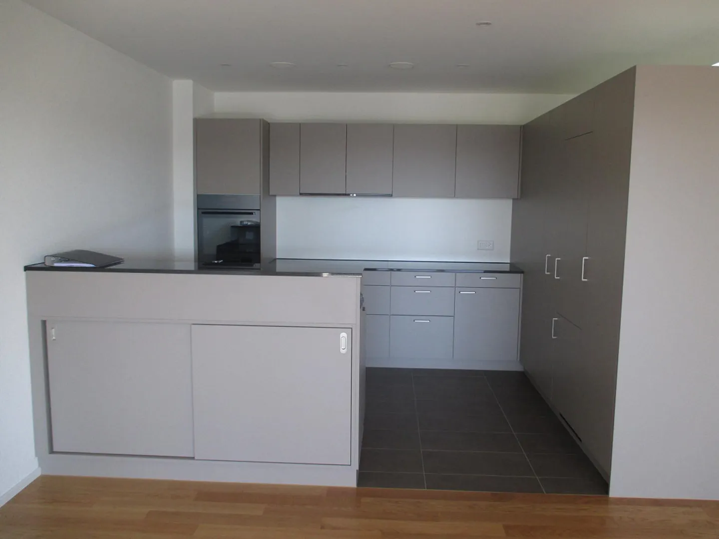 Spacious, modern 3.5-room apartment in Emmen - Photo 6 of 9