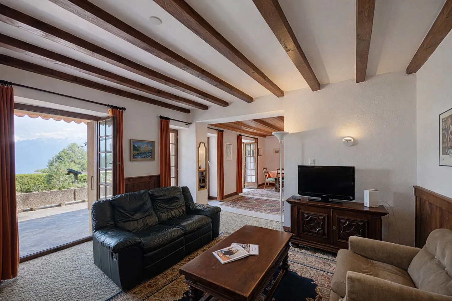 Charming Village House in Ovronnaz - Photo 3 of 8