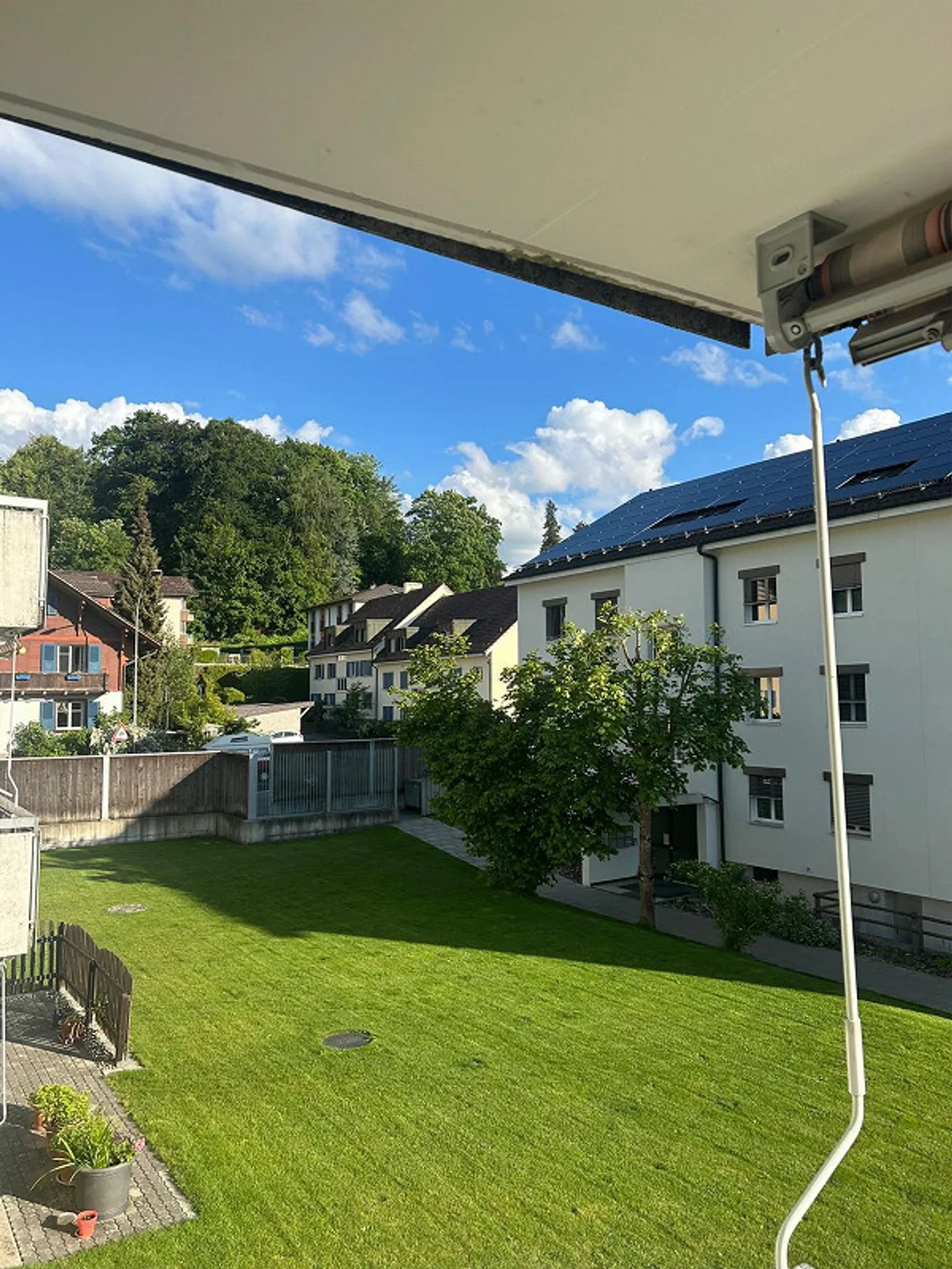 Bright & family-friendly 4.5-room apartment in Niederscherli - Photo 1 of 14