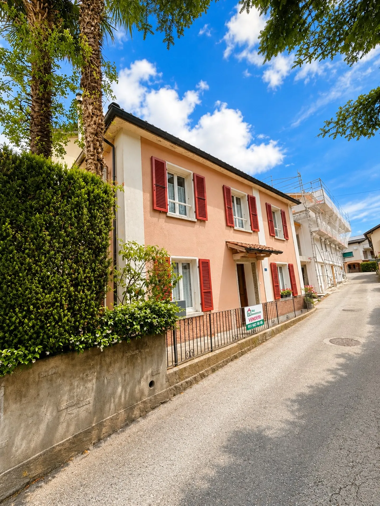 Tradizione e calore nel cuore di Cama - Casa indipendente con 6 stanze ristrutturate - Foto 1 di 25