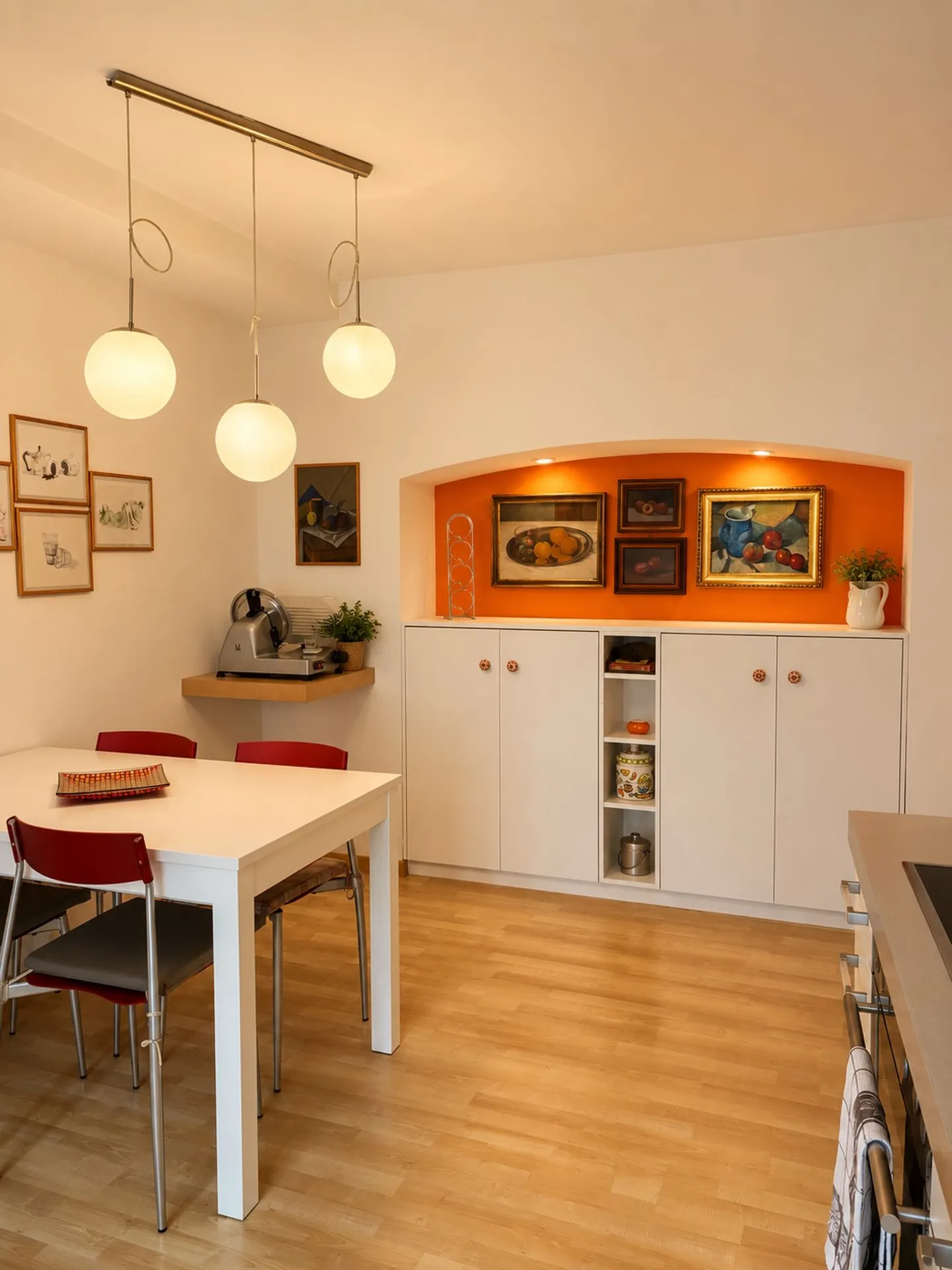 Tradizione e calore nel cuore di Cama - Casa indipendente con 6 stanze ristrutturate - Foto 6 di 25