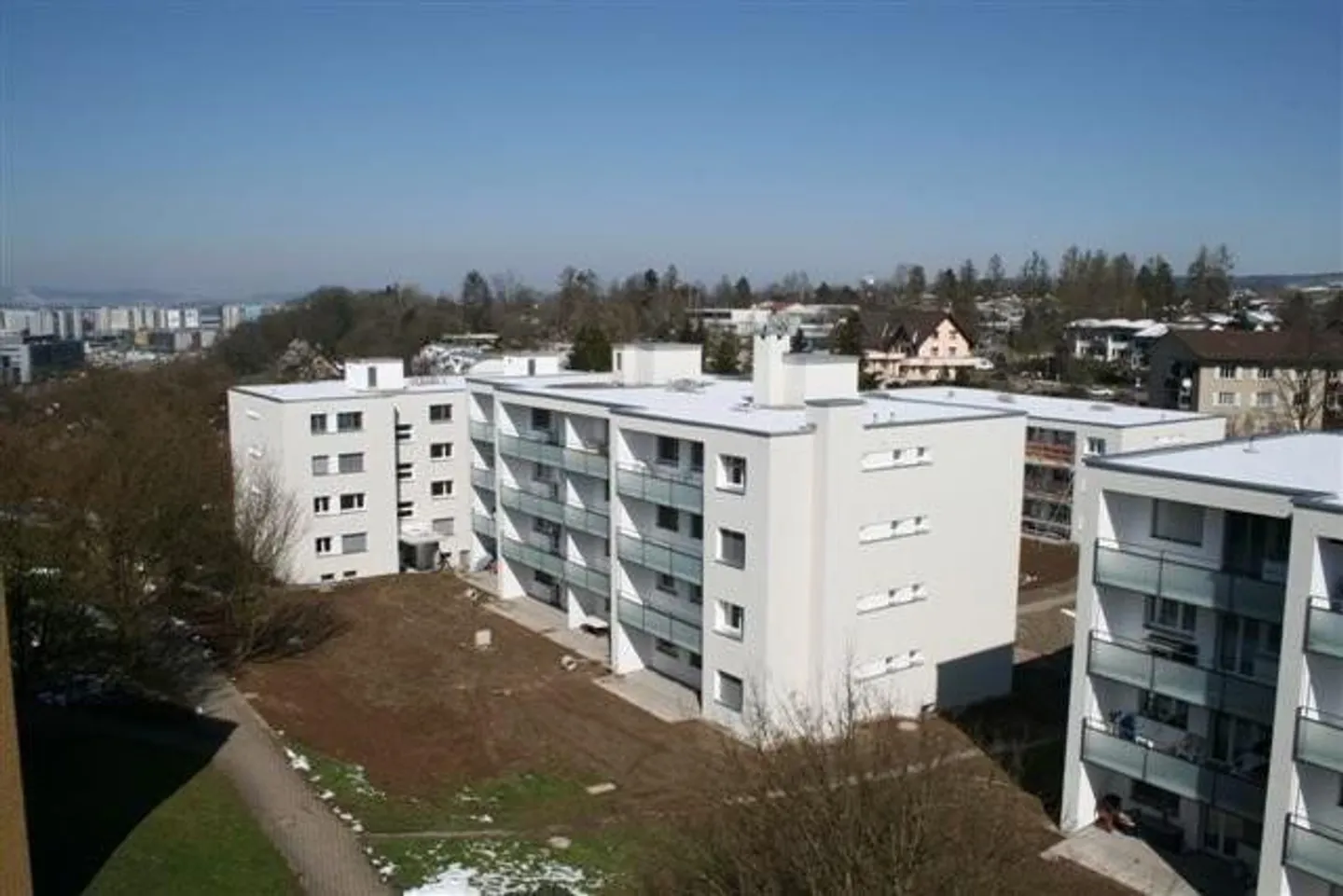 AFFITTARE SENZA CAUZIONE - Nel popolare quartiere di Balsberg - Foto 1 di 7