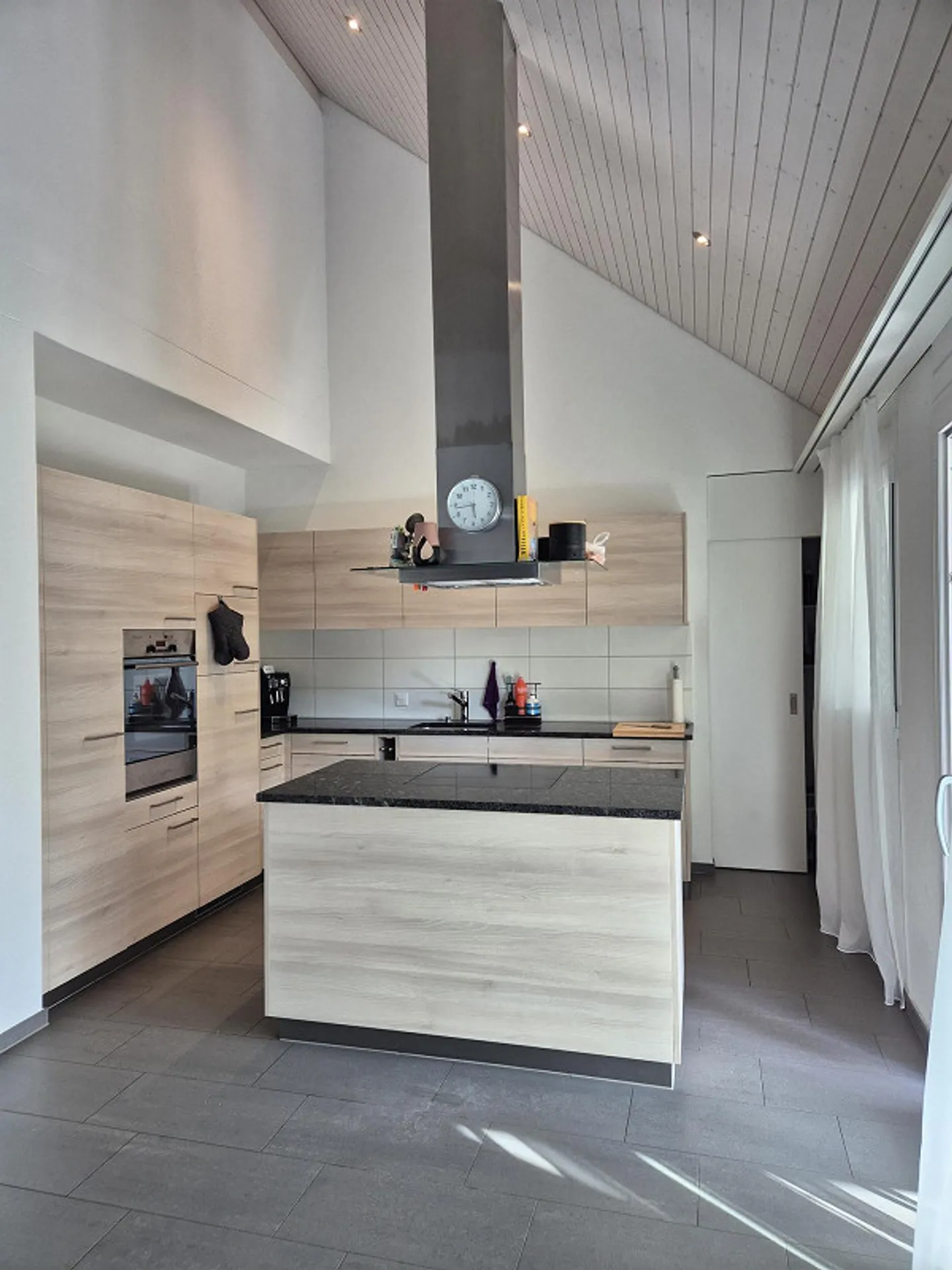 Geräumige 4.5 Zimmer Wohnung - Foto 1 von 5