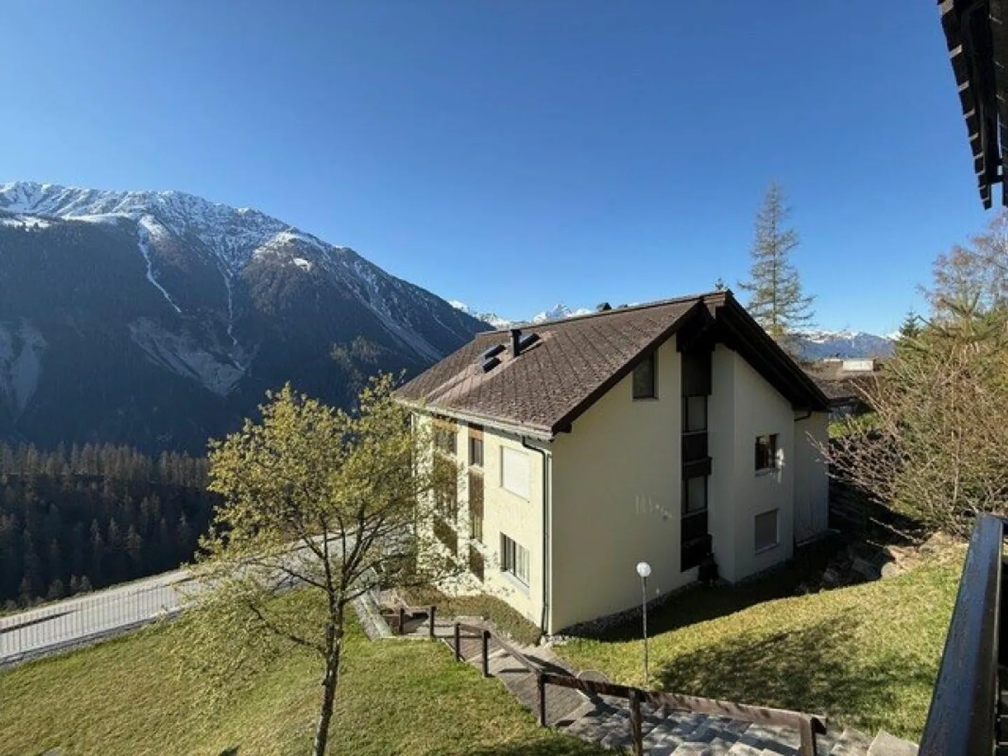 Sunny 2.5-room apartment, Hauptstrasse 30, Davos Wiesen - Photo 3 of 12
