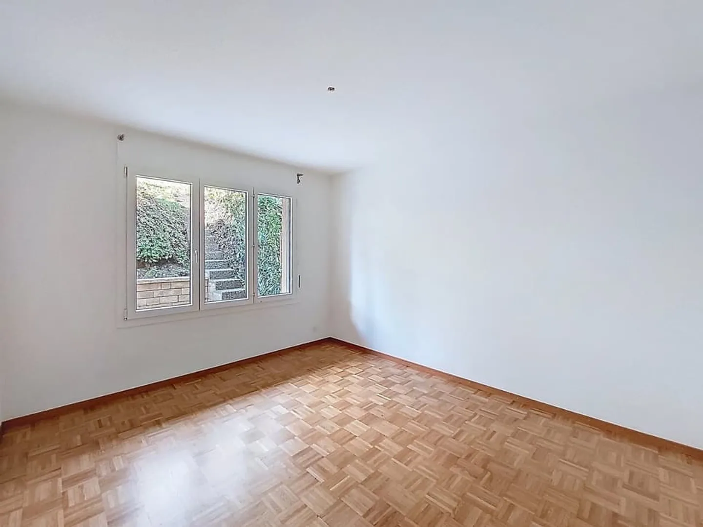 Charmante maison contigue 6.5 P avec grande terrasse et vue lac et montagnes - Photo 9 sur 13