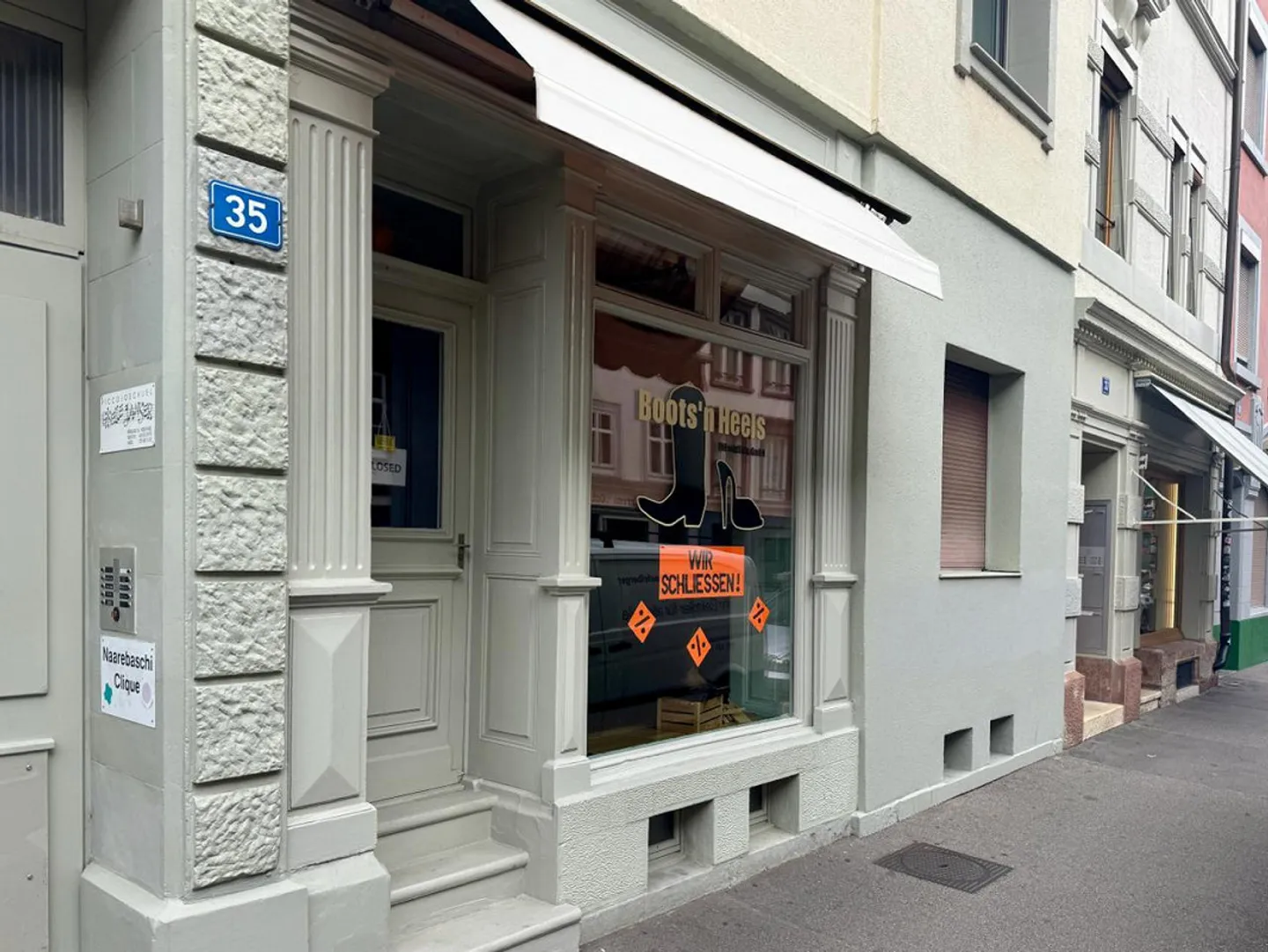 Bureau/Boutique dans un emplacement central dans la vieille ville de Kleinbasel près du Rhin - Photo 1 sur 4