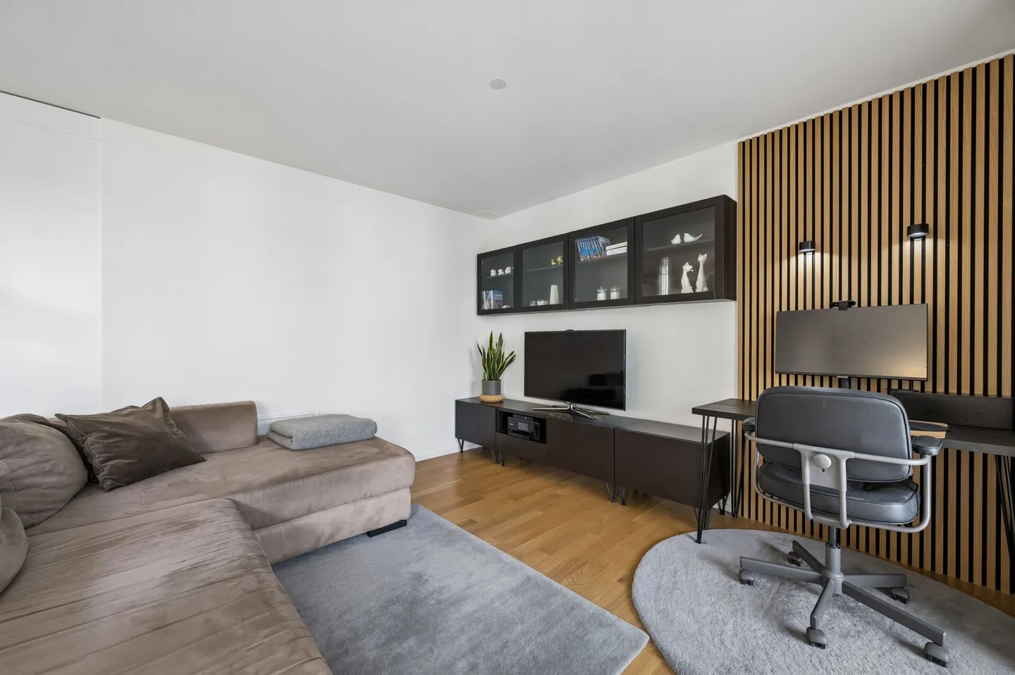 Stylish 3.5-room apartment in Kerzers with high living comfort - Photo 2 of 14