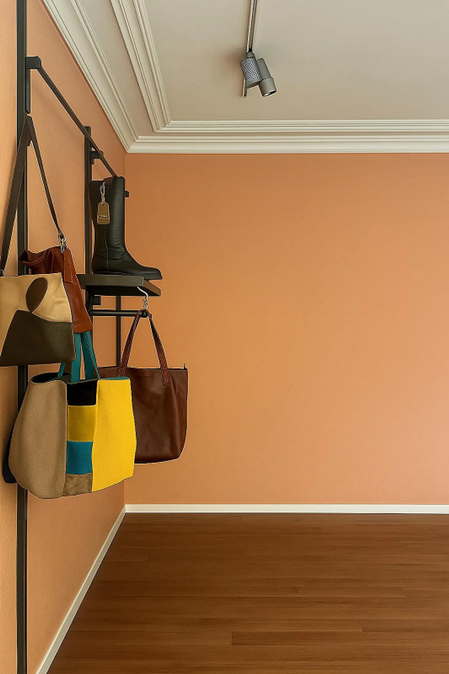 Bureau/Boutique dans un emplacement central dans la vieille ville de Kleinbasel près du Rhin - Photo 2 sur 4