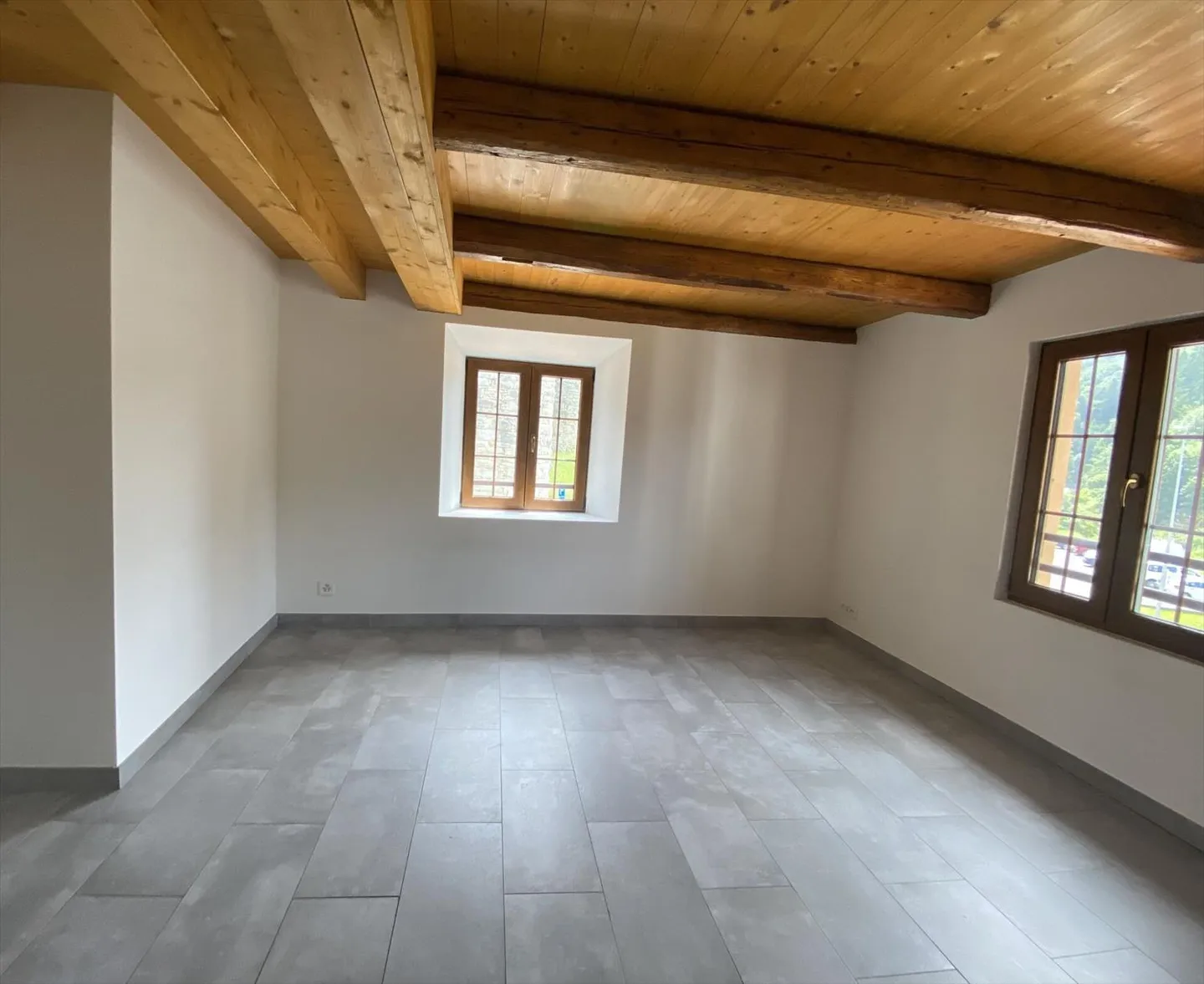 Studio moderne et lumineux - Photo 1 sur 4