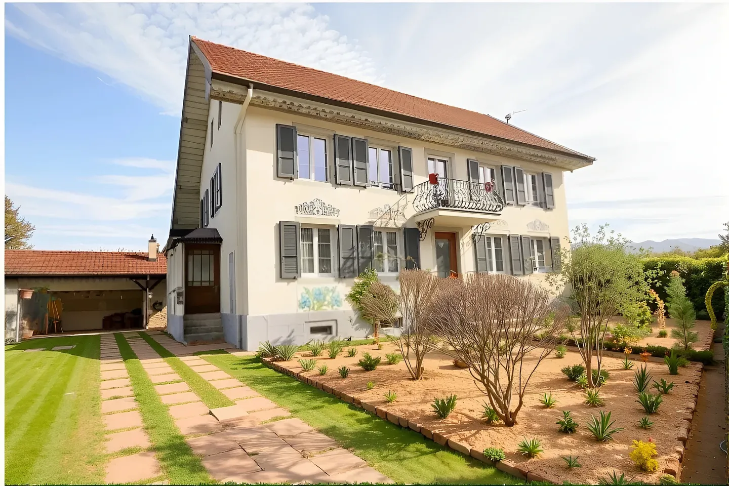 Charaktervolle Villa in Vendlincourt. - Foto 1 von 25