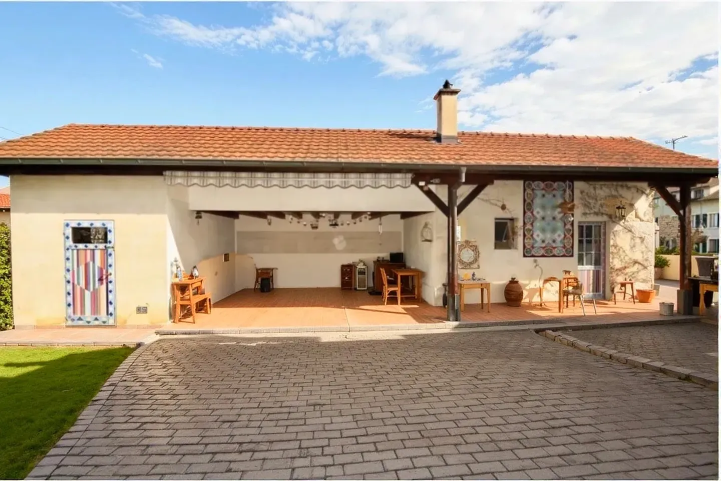 Charaktervolle Villa in Vendlincourt. - Foto 2 von 25