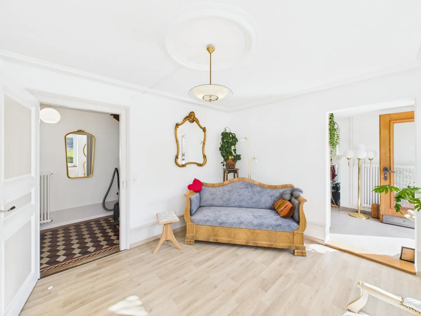 Charaktervolle Villa in Vendlincourt. - Foto 4 von 25