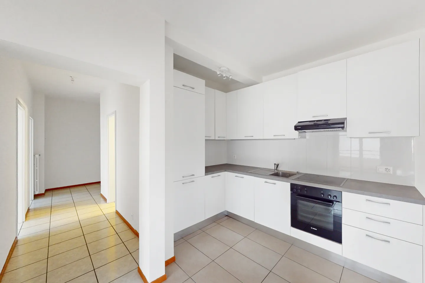 Your new home awaits you in Molino Nuovo - Photo 4 of 11