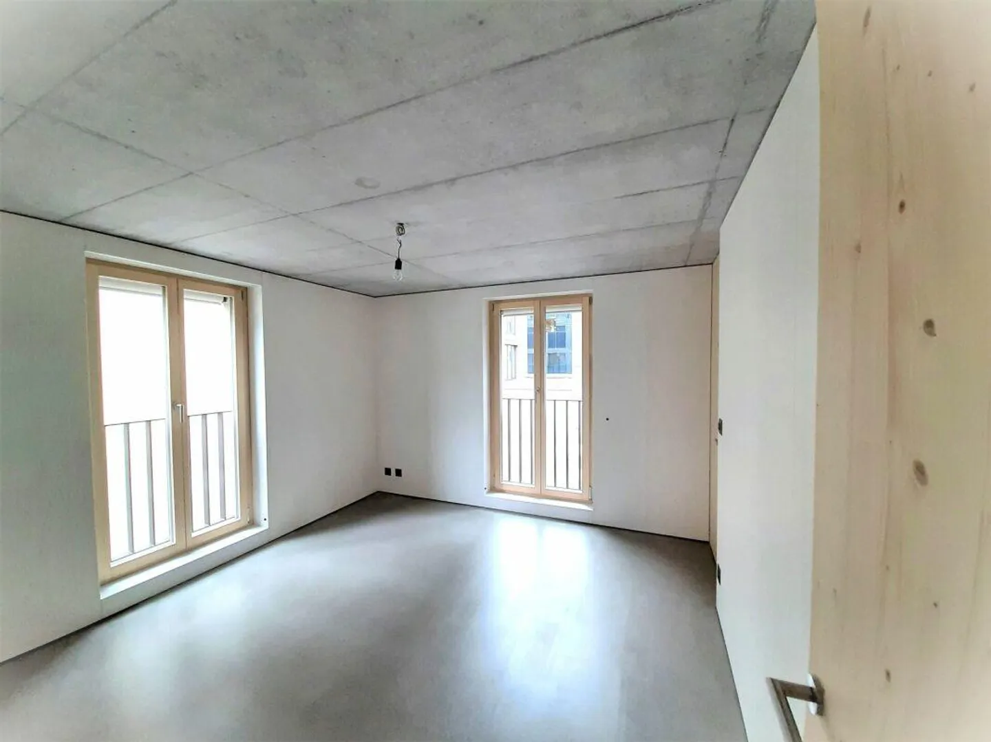 Appartement moderne de 2,5 pièces au centre du village - Photo 5 sur 8