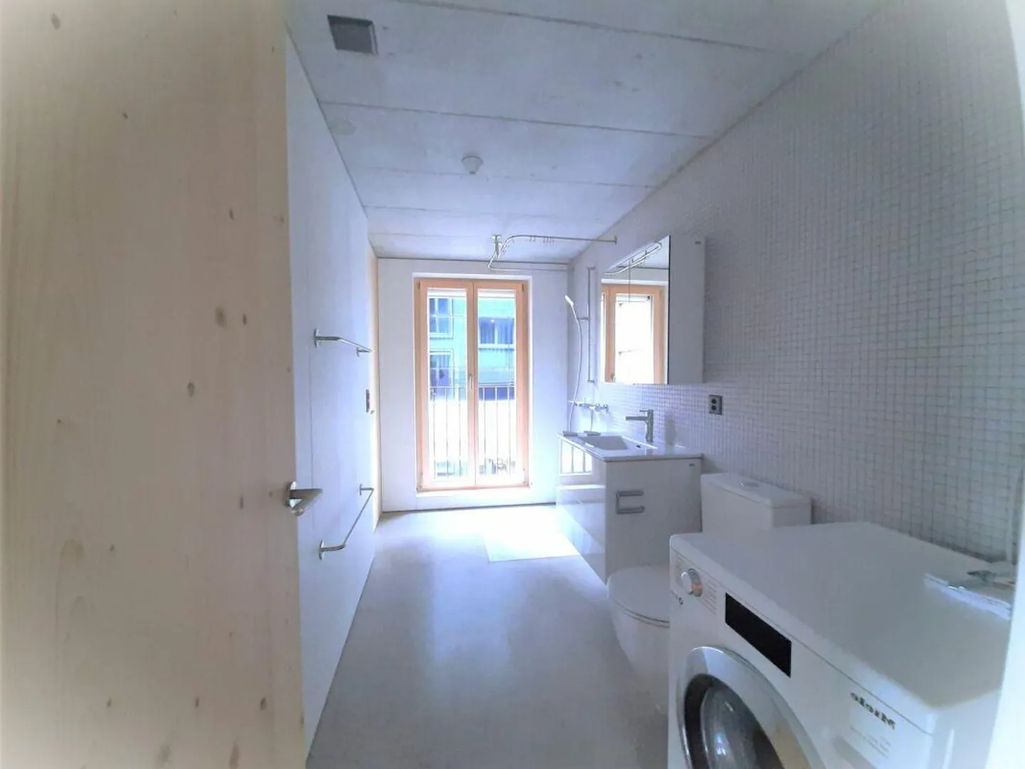 Appartement moderne de 2,5 pièces au centre du village - Photo 6 sur 8