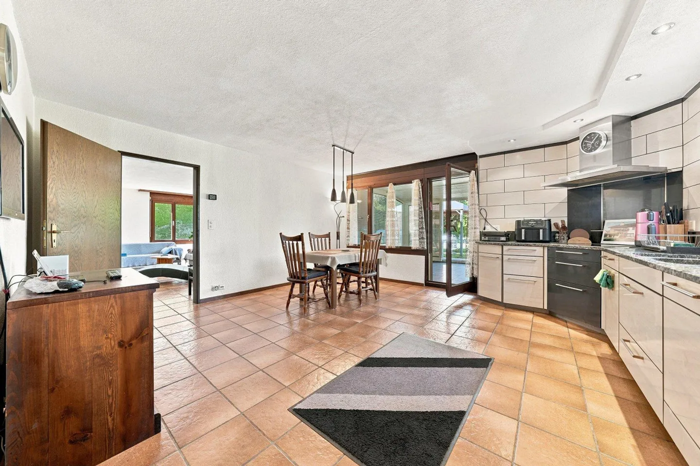 Casa familiare con un giardino da sogno - Foto 6 di 12