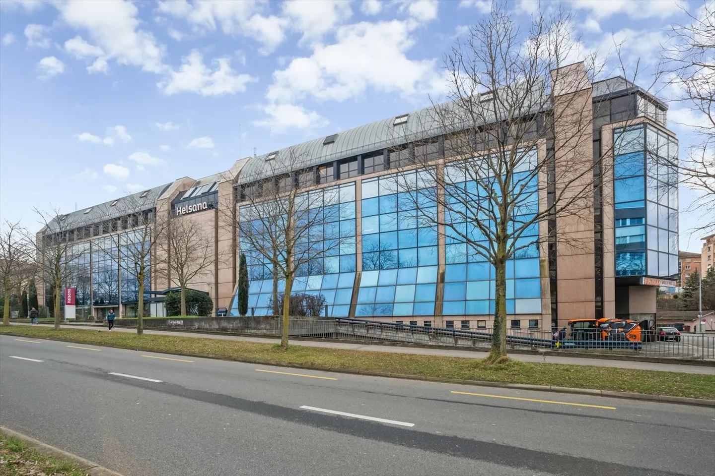 Offices of 800 m2 for rent in Lausanne - Photo 1 of 8