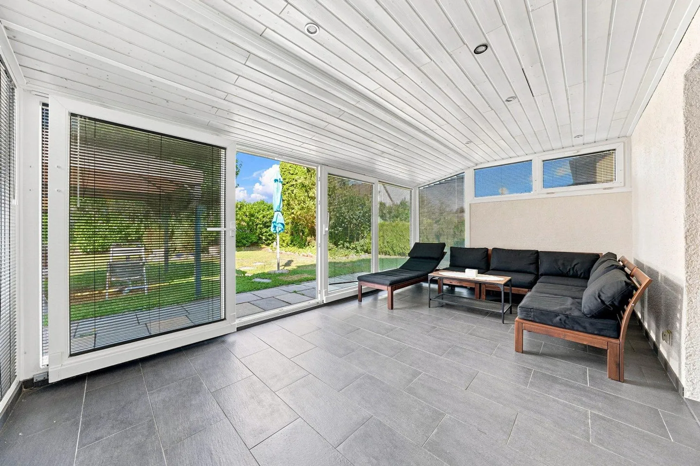Casa familiare con un giardino da sogno - Foto 9 di 12