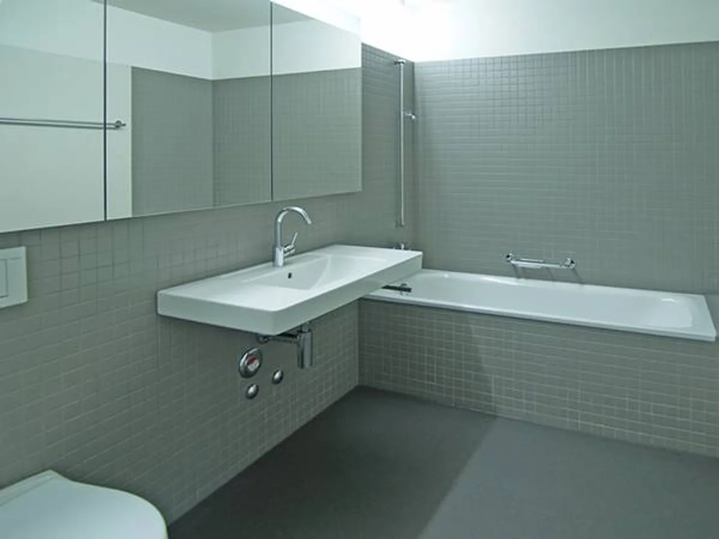 Vie spacieuse et moderne dans un emplacement central - Photo 3 sur 4