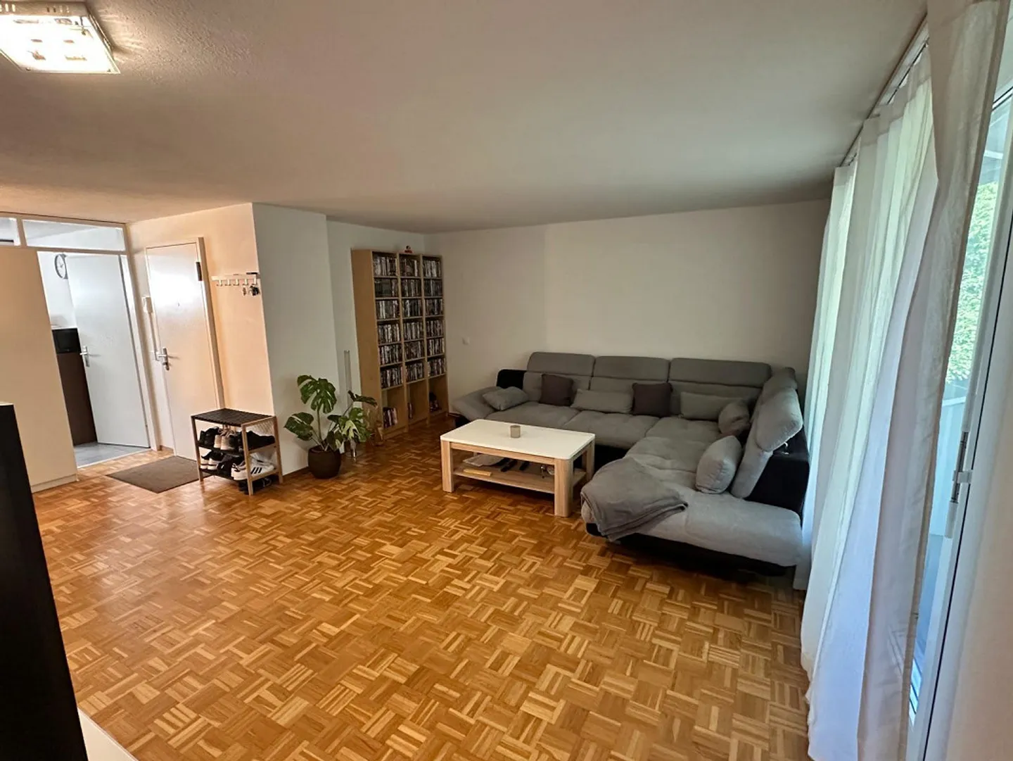 Vivere con comfort - 3,5 stanze e giardino d'inverno soleggiato - Foto 3 di 10