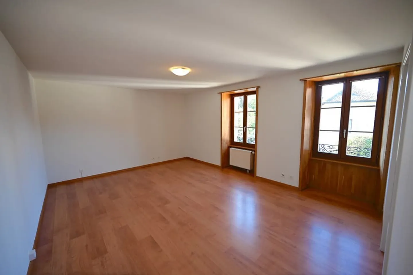 CELIGNY - CHARMIERENDES GEBÄUDE - Foto 6 von 11