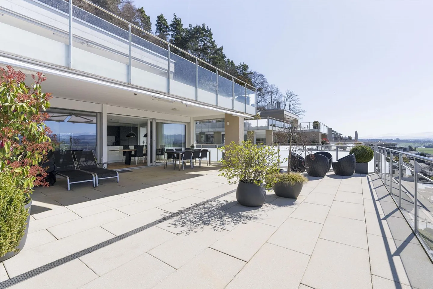 Terrace Apartment - Photo 3 of 12