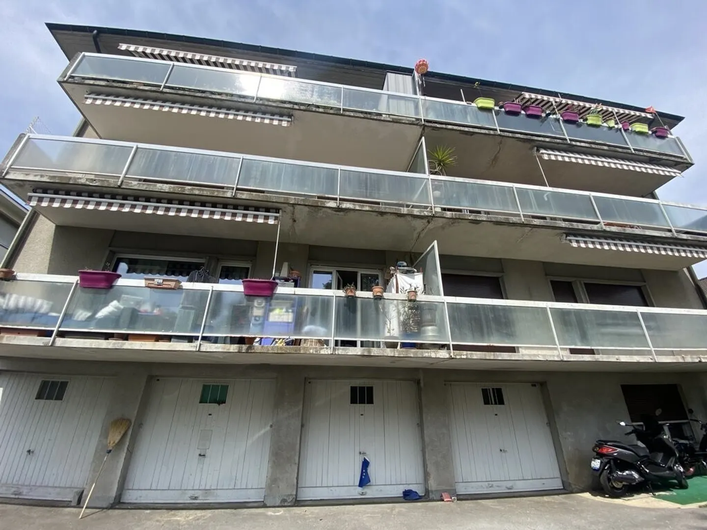 Garage box for rent! - Photo 1 of 1