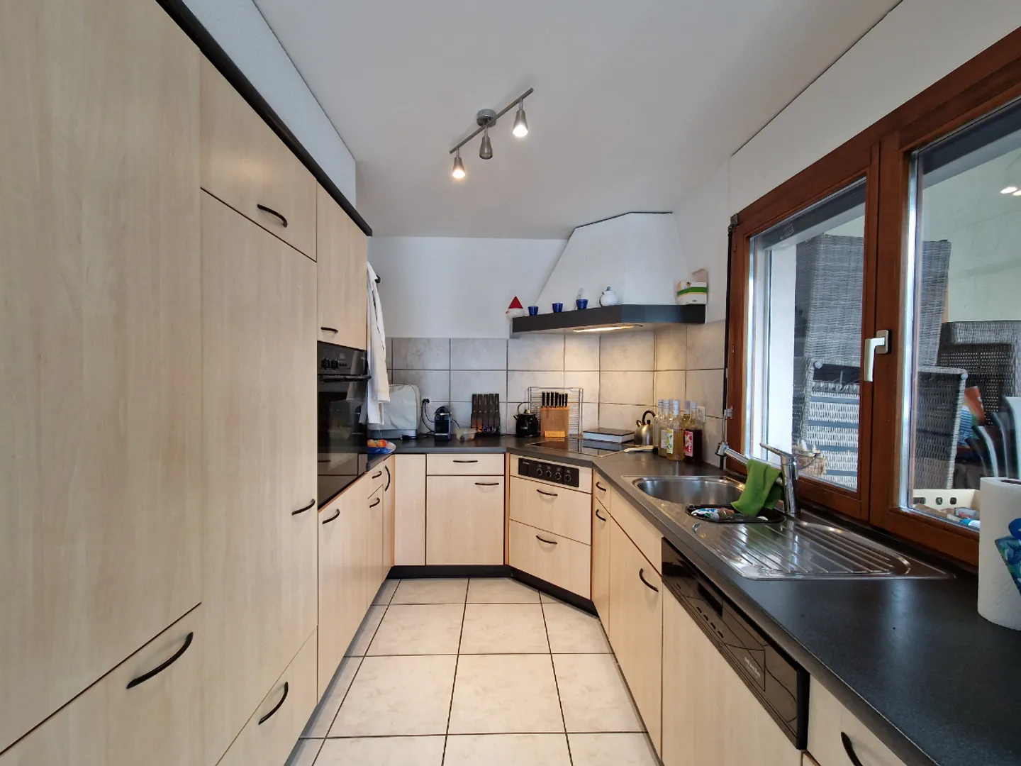 Single-family house with 5½ rooms and garage - Photo 7 of 13