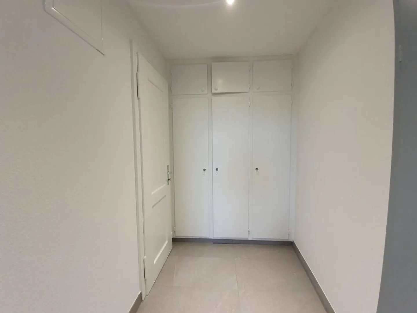 Appartement moderne dans un quartier résidentiel prisé - Photo 6 sur 9