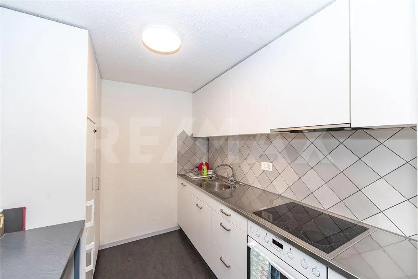 Practical, Central 3½-Room Apartment - Photo 2 of 13