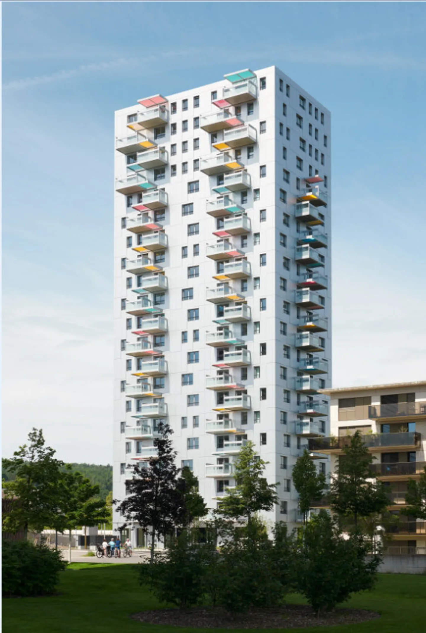 Il tuo appartamento da sogno ti aspetta nel grattacielo Sorrento! - Foto 1 di 6