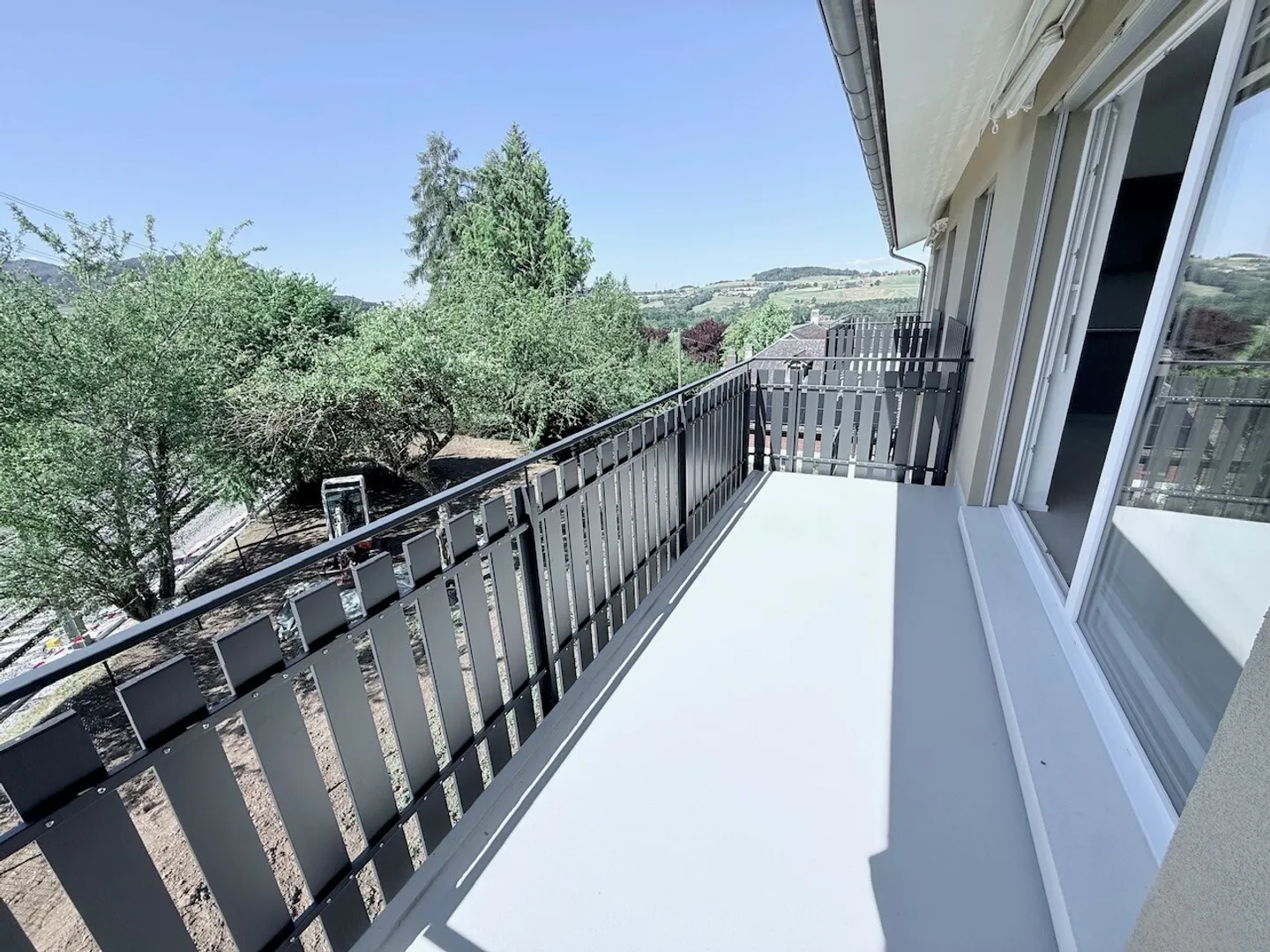 3.5 Room Apartment - Photo 1 of 7