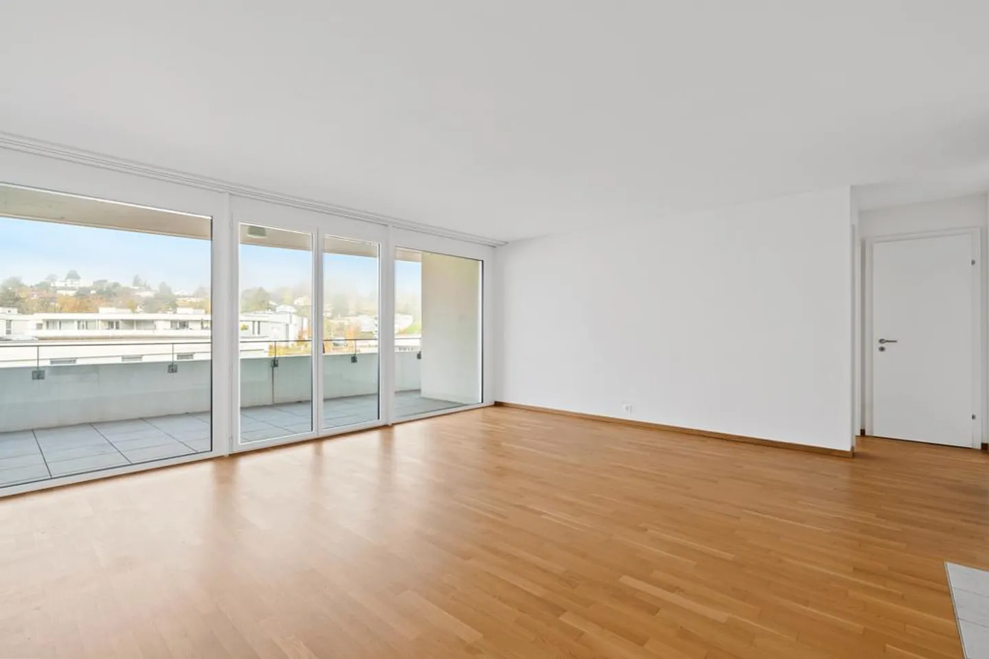 3 Zimmer im 2. Stock, frisch gestrichen in einem MINERGIE-Viertel - Foto 4 von 6