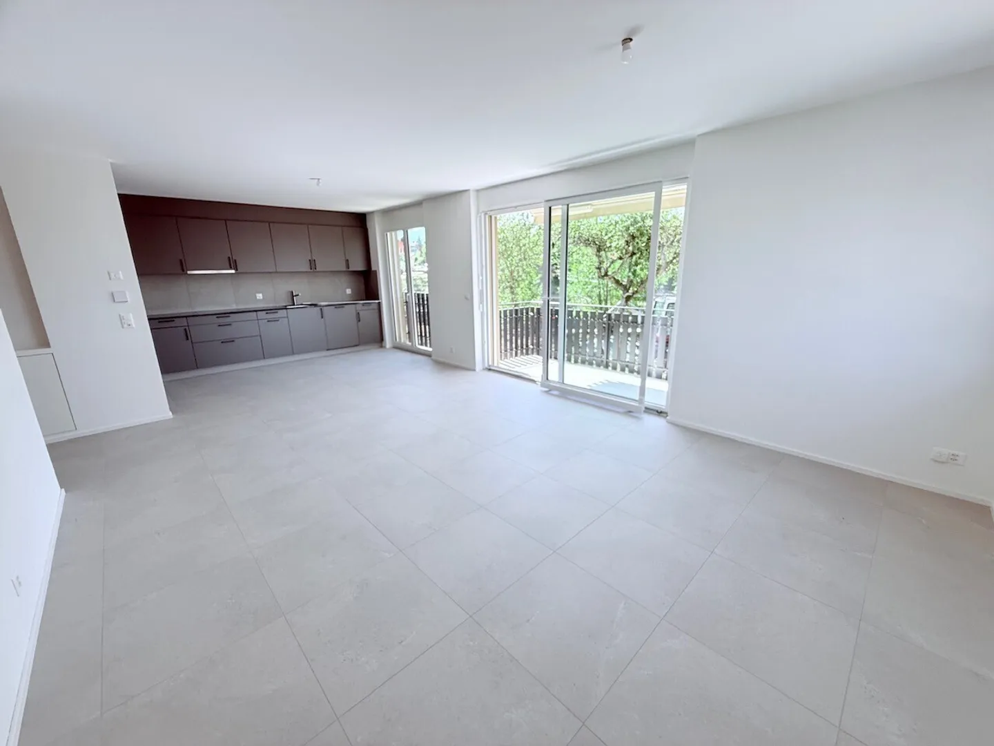 3.5 Room Apartment - Photo 6 of 7
