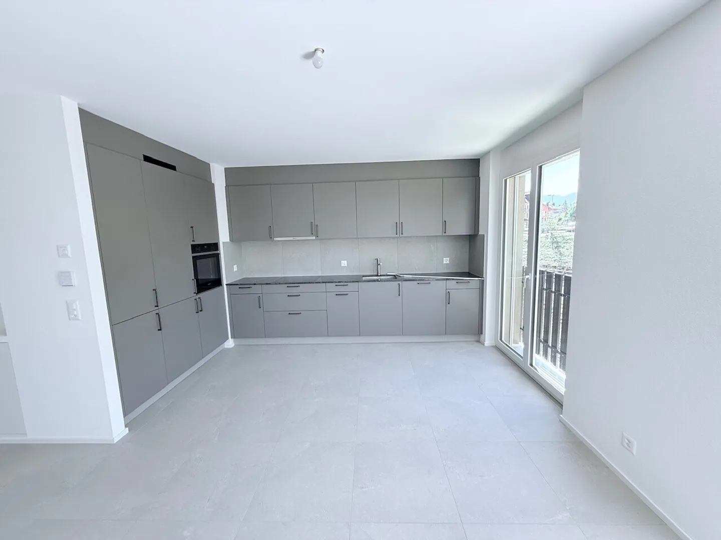 3.5 Room Apartment - Photo 7 of 7
