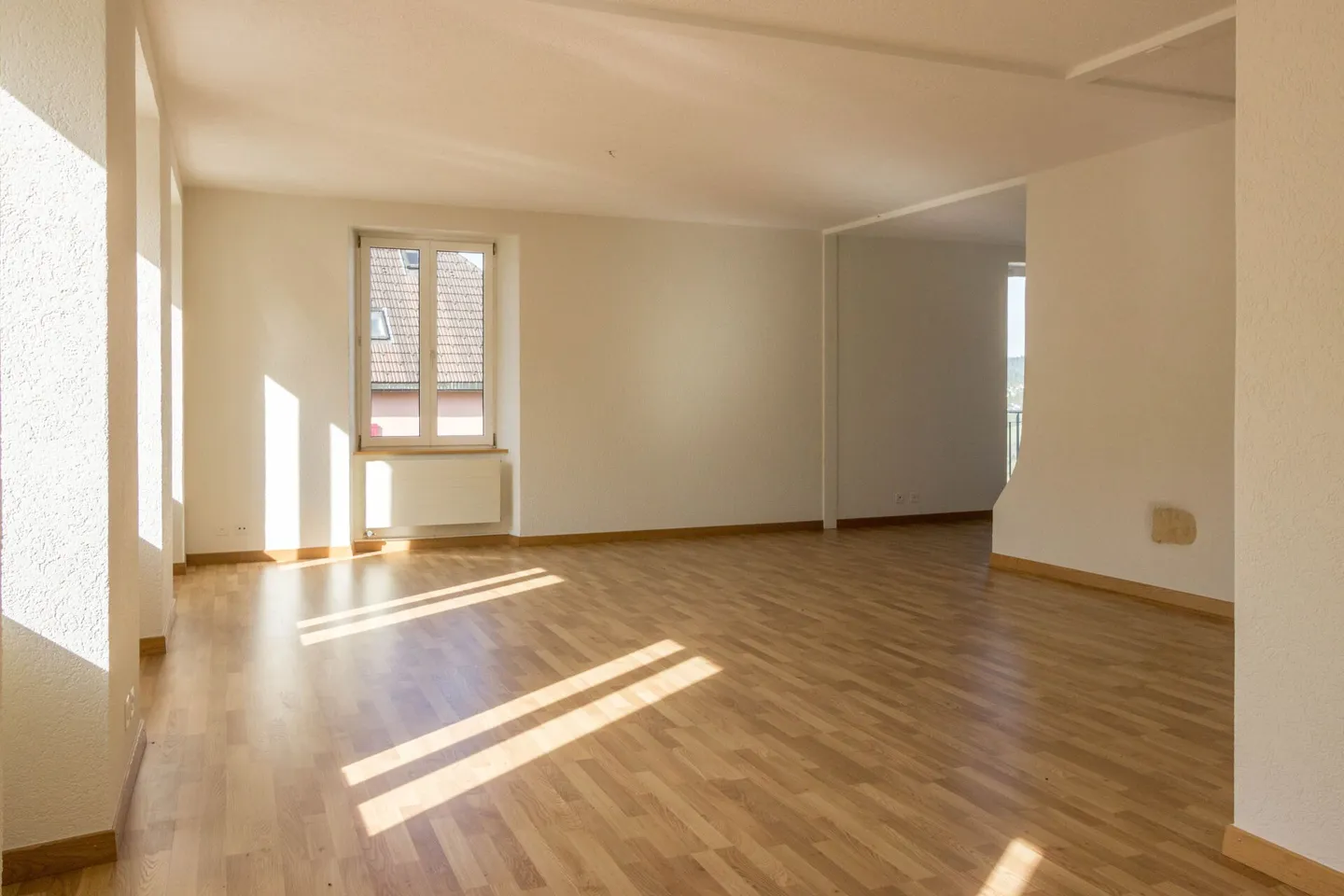 Lac 4, Les Brenets - 5-Zimmer-Wohnung mit Balkon im 2. Stock - Foto 10 von 16