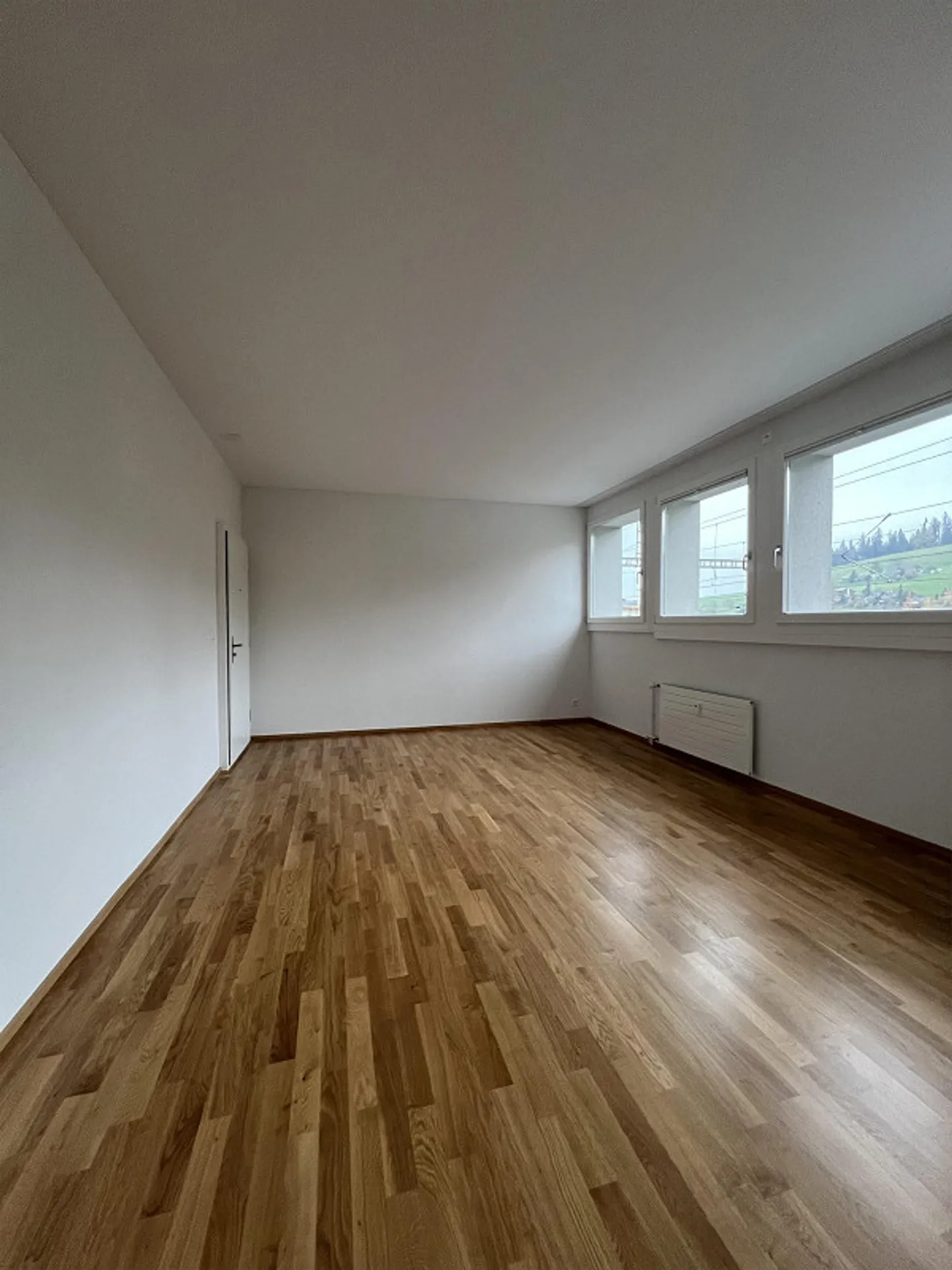 Ampio e quasi nuovo appartamento di 3,5 stanze in affitto - Foto 7 di 10