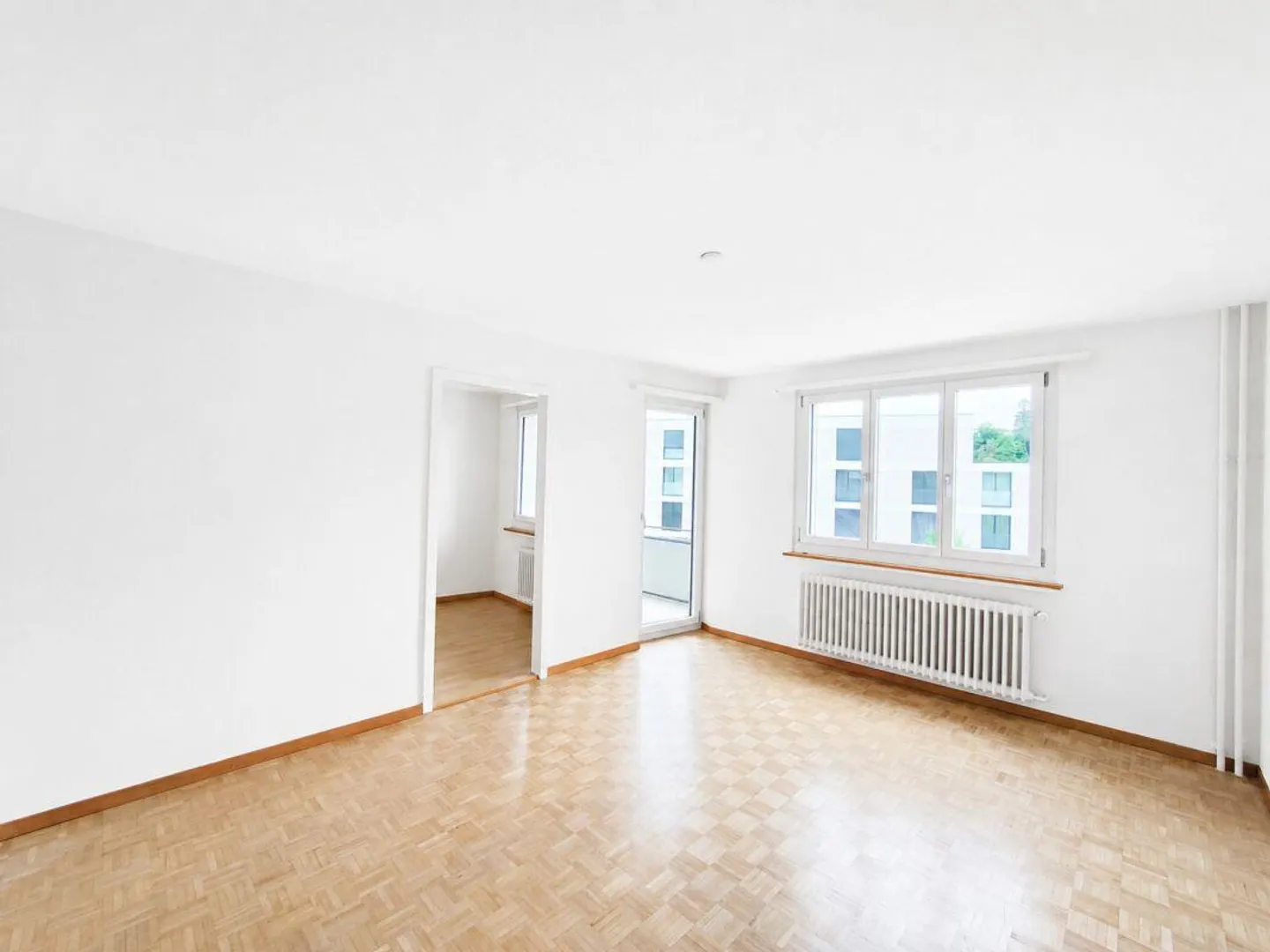 ATTRACTIVE APARTMENT WITH SUNNY BALCONY - Photo 2 of 9