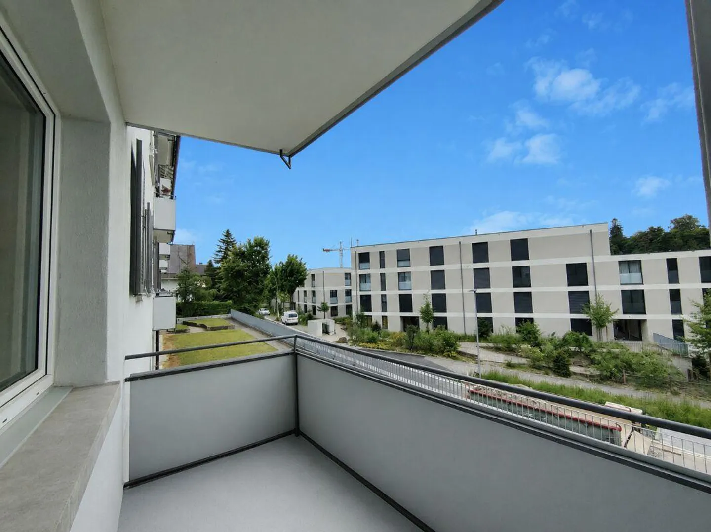 ATTRACTIVE APARTMENT WITH SUNNY BALCONY - Photo 8 of 9