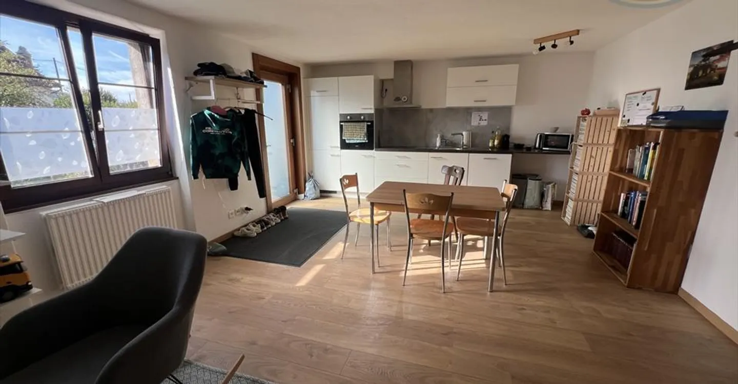 Investment Property with Rental Potential - Photo 2 of 11