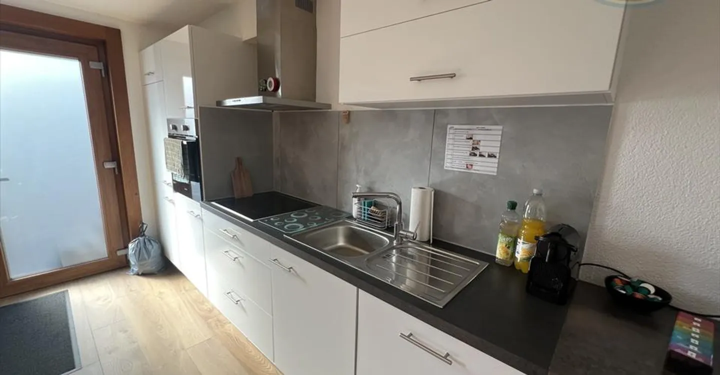 Investment Property with Rental Potential - Photo 4 of 11