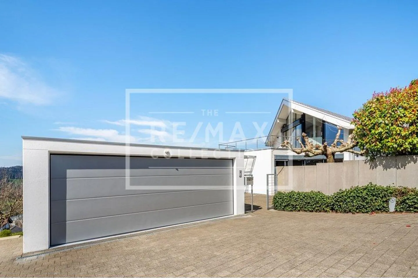 6-Zimmer-Einfamilienhaus mit Panoramaweitblick - Foto 3 von 13