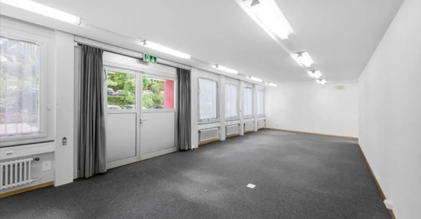 Commercio - Foto 1 di 11