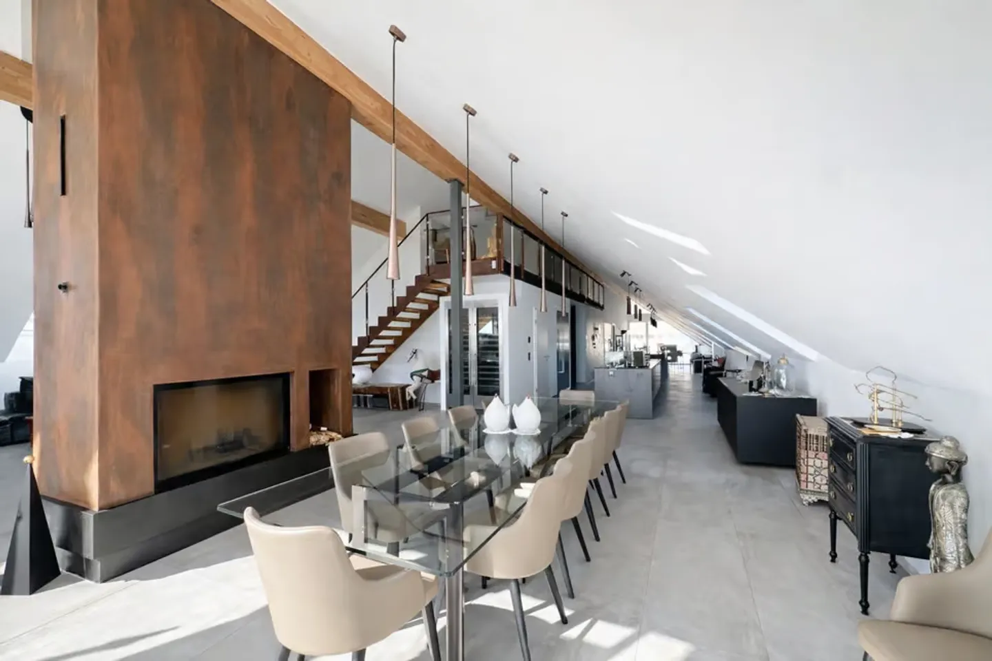 Co-exclusivity: Duplex penthouse of 275 m² in La Rippe (10' from Nyon) - Photo 5 of 11
